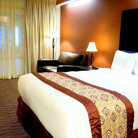 Nisku Inn & Conference Edmonton Airport Bagian luar foto